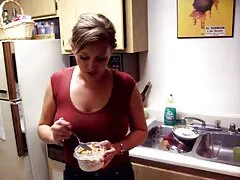 お尻の成熟した売春婦の若い男を絞る。 女性 向け アダルト 画像 無料