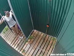 ロシアの女の子は、他の下着を見て、男を試みる 女性 専用 アダルト 画像