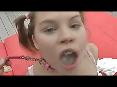 Slutオフィスのボスに机のクソ 女性 用 の アダルト ビデオ