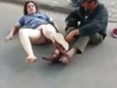 マーティンは再び通りからシンプルな女の子を拾い、彼女を犯した 女性 の 為 の アダルト 動画