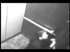 二つのレズビアンは、その後、コックを見つけることを楽し youtube 女性 の ため の アダルト