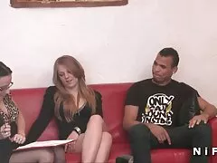 遊び心女の子は積極的に若いコックに乗る 女性 の ため の セックス 無料 動画